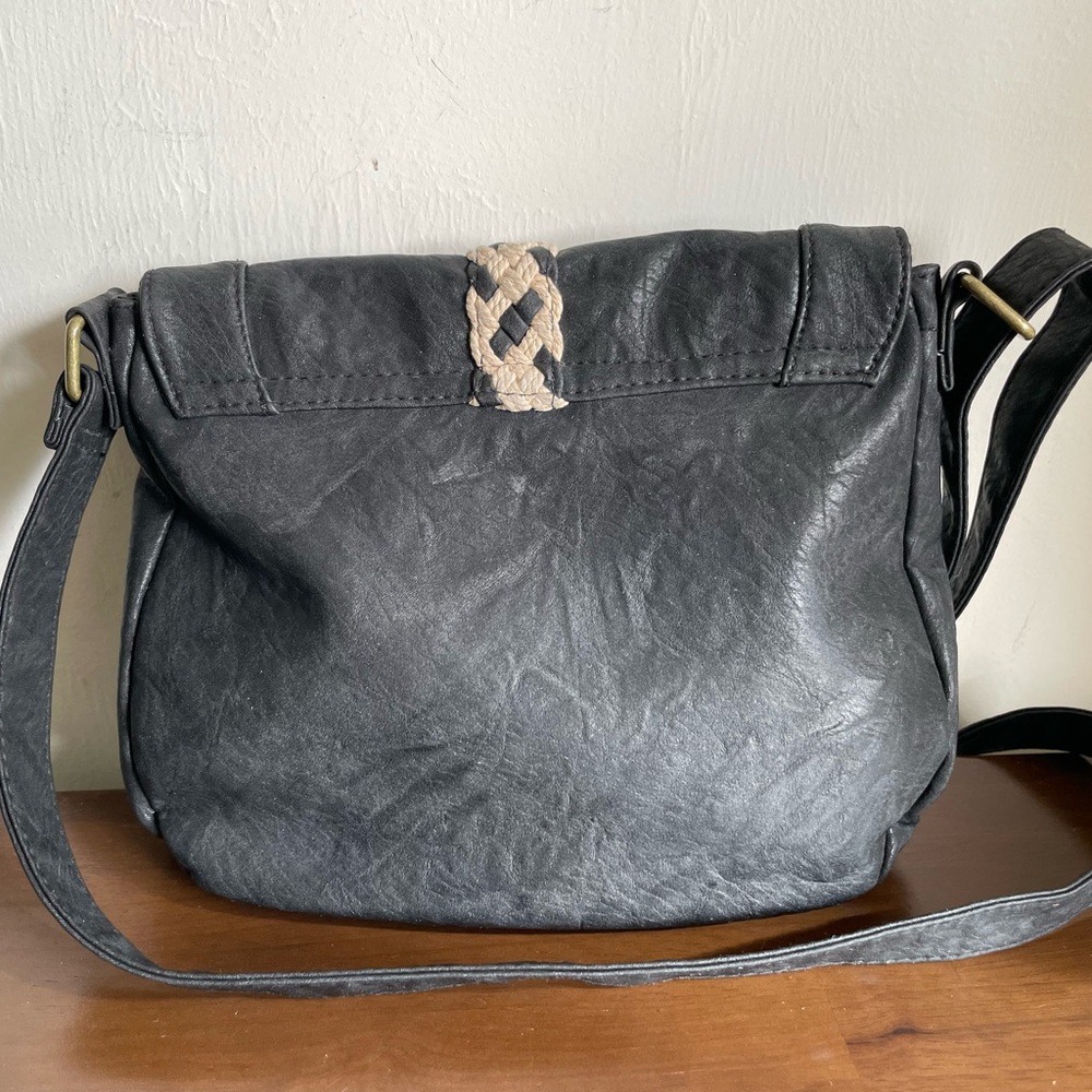 Roxy Crossbody bag - Picture 5 of 9